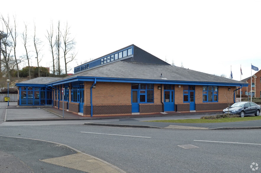 Beaconside, Stafford for lease - Building Photo - Image 3 of 4