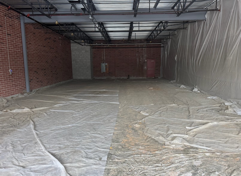 125 N Main St, Belchertown, MA for lease - Building Photo - Image 2 of 3