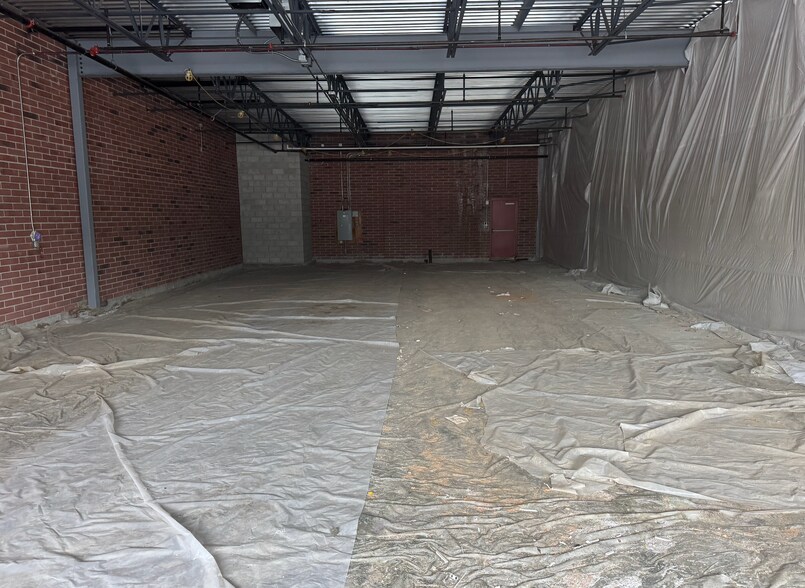 125 N Main St, Belchertown, MA à louer - Photo du bâtiment - Image 2 de 3