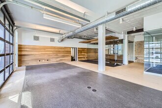 225 N Thomas Ave, Minneapolis, MN for lease Building Photo- Image 2 of 8