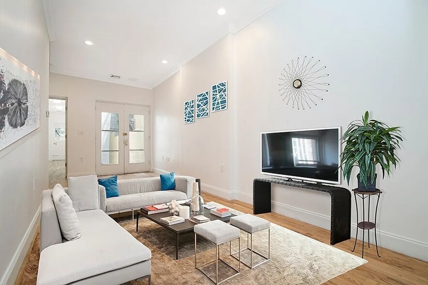 135 W 136th St, New York, NY à vendre - Photo intérieure - Image 3 de 12