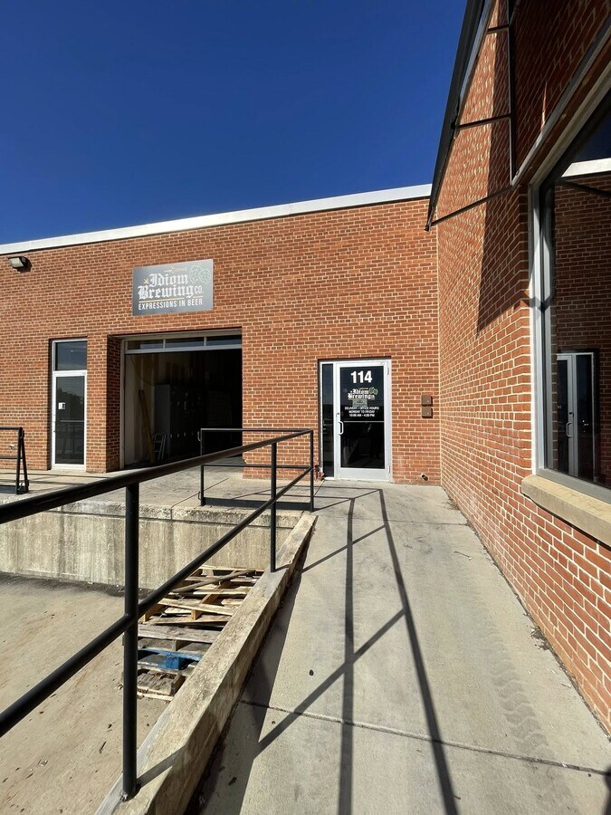 1341 Hughes Ford Rd, Frederick, MD 21701 - Unit 114 - - Interior Photo - Image 1 of 6