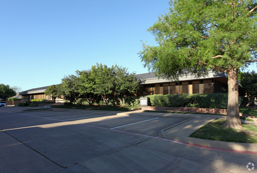 17000 Preston Rd, Dallas, TX for lease - Primary Photo - Image 1 of 6