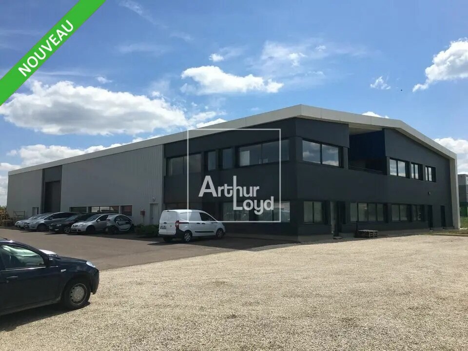 Bureau dans Marolles-sur-Seine à louer Photo du bâtiment- Image 1 de 5