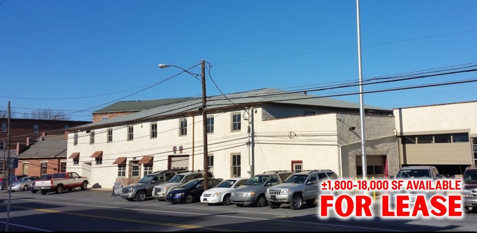 115 W Main St, Salunga, PA for lease - Building Photo - Image 1 of 1