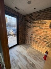 655 N Central Ave, Wood Dale, IL à louer Photo intérieure- Image 2 de 8