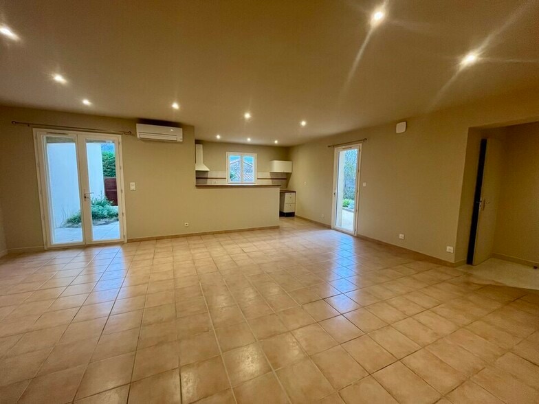 Office in Fontvieille for lease - Interior Photo - Image 2 of 6