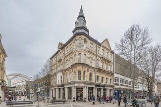 Plus de détails pour 25-26 Commercial St, Newport - Commerce de détail à vendre
