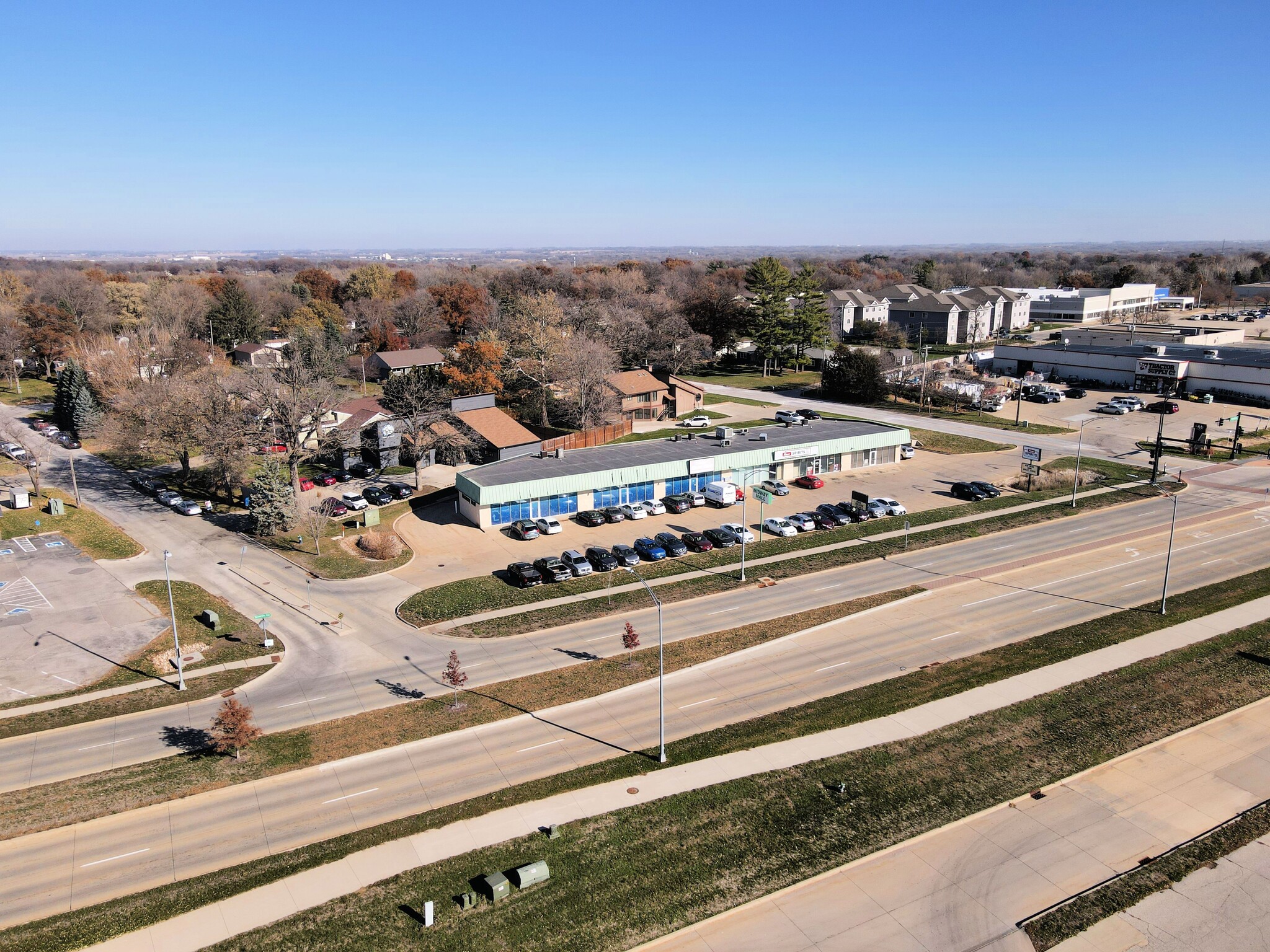 4116 University Ave, Cedar Falls, IA for lease Building Photo- Image 1 of 2