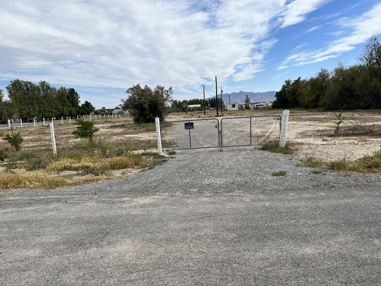 160 S Leslie, Pahrump, NV à vendre - Photo du bâtiment - Image 2 de 5