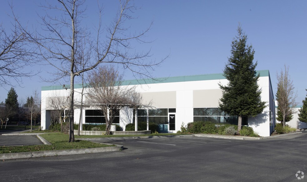 1440 N McDowell Blvd, Petaluma, CA for lease - Building Photo - Image 3 of 4