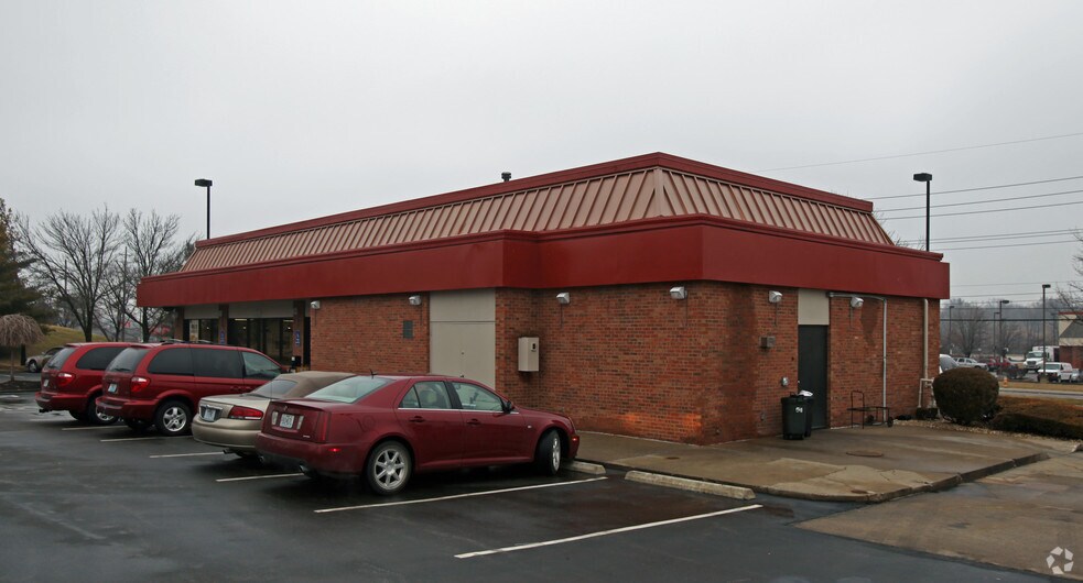 12298 St Charles Rock Rd, Bridgeton, MO à louer - Photo du bâtiment - Image 2 de 2