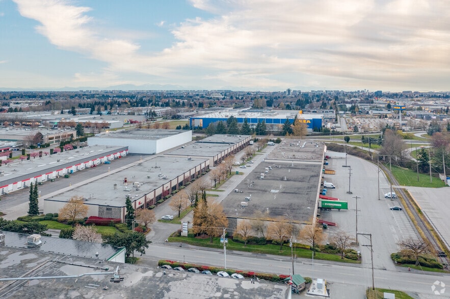 3571 Viking Way, Richmond, BC à louer - Photo du bâtiment - Image 3 de 5