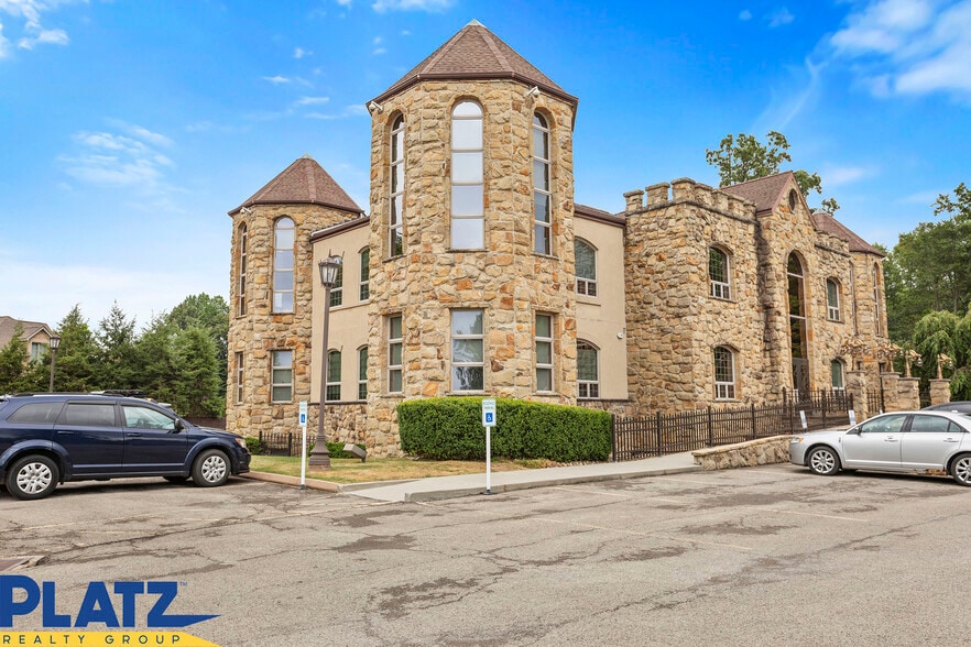 8544 Hickory Hill Dr, Poland, OH for lease - Building Photo - Image 2 of 14