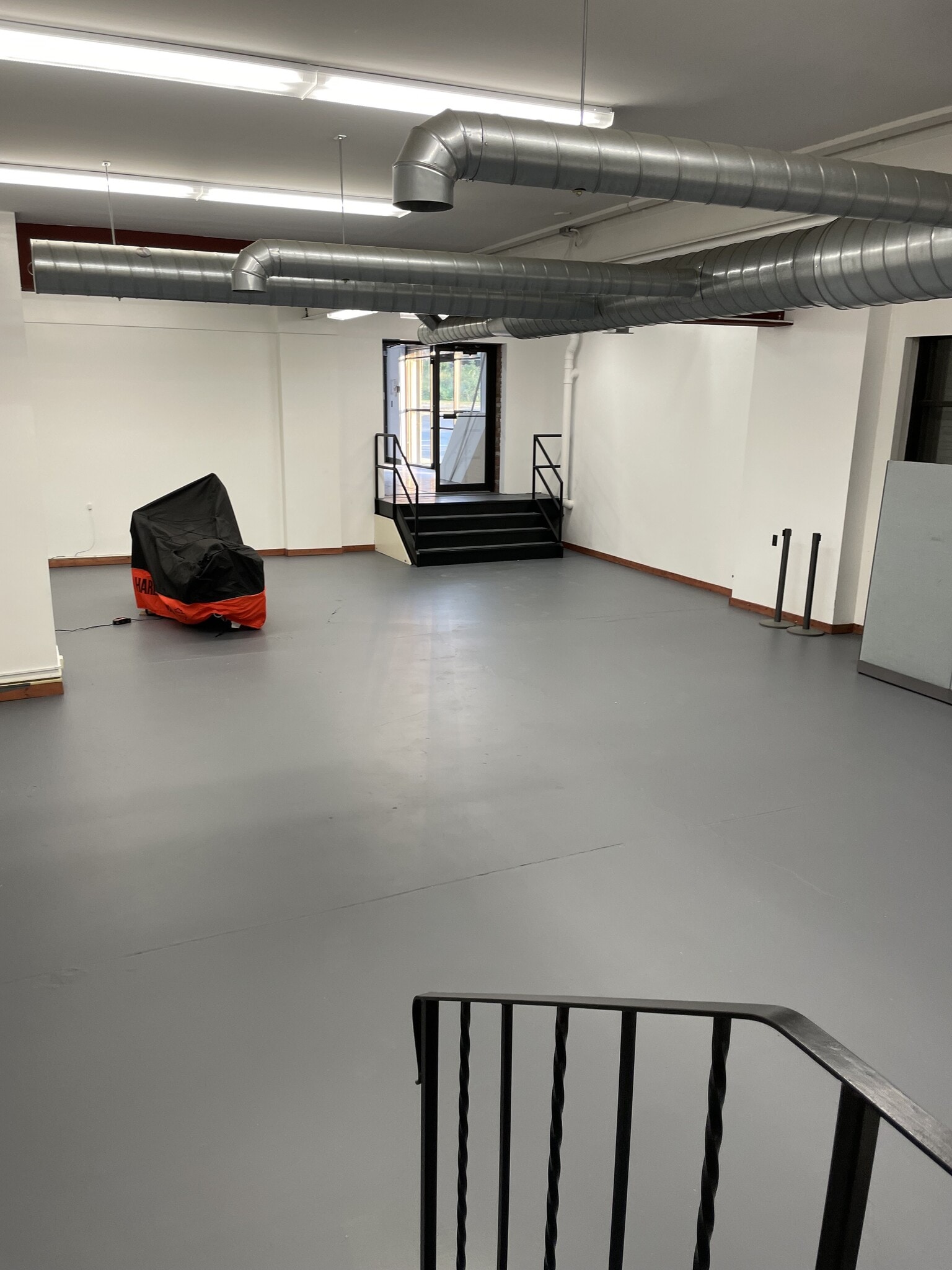 2600 6th Ave, Troy, NY for sale Interior Photo- Image 1 of 2