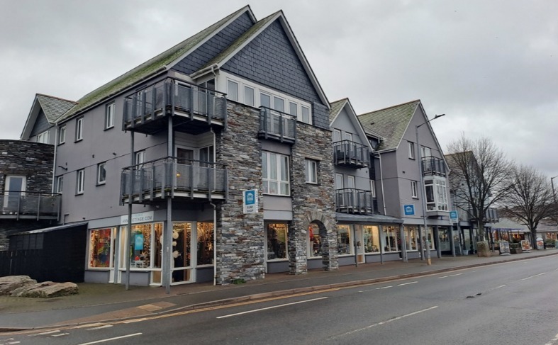 7,8 & 9 Eddystone Rd, Wadebridge for lease - Primary Photo - Image 1 of 3