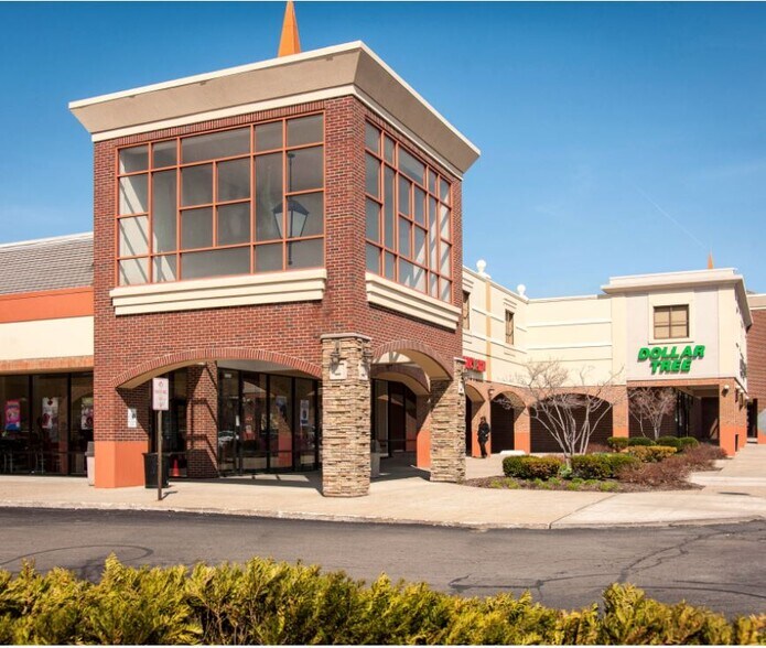 16601-17125 Chagrin Blvd, Shaker Heights, OH à louer - Photo du bâtiment - Image 3 de 20