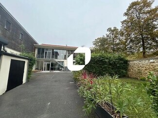 Plus de détails pour Bureau à louer