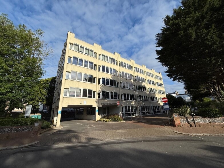 11 Liverpool Gdns, Worthing for lease - Building Photo - Image 3 of 11