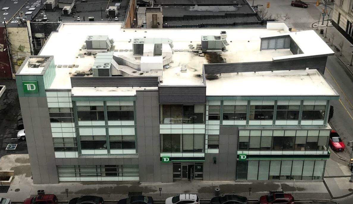 156 Ouellette Ave, Windsor, ON à vendre Photo du bâtiment- Image 1 de 1