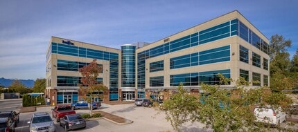 8700 200th St, Langley, BC à louer Photo du bâtiment- Image 2 de 4