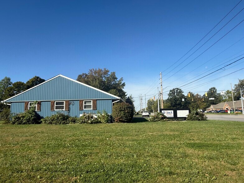 1185 W County Line Rd, Greenwood, IN for lease - Building Photo - Image 1 of 14