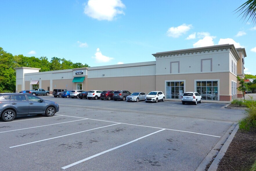4952 Centre Pointe Dr, North Charleston, SC à louer - Photo du bâtiment - Image 3 de 15