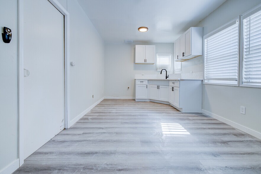 3731 Glendon Ave, Los Angeles, CA à vendre - Photo du bâtiment - Image 3 de 25