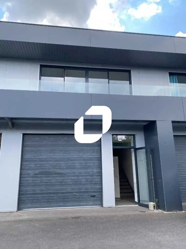 Flex dans Canéjan à louer Photo du bâtiment- Image 1 de 10