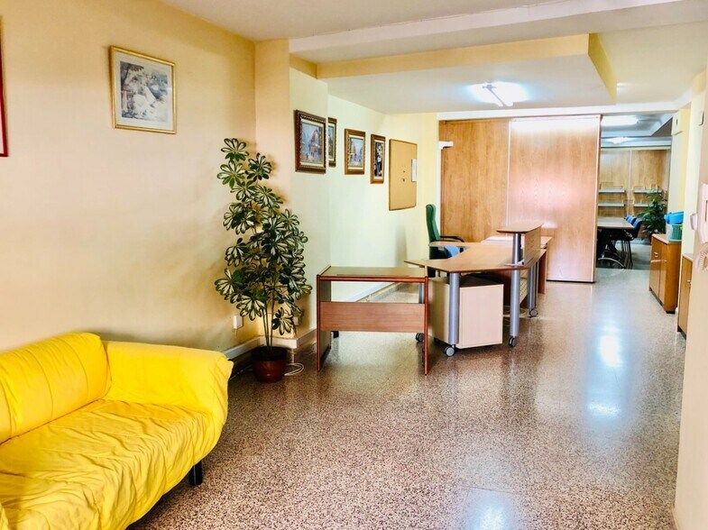 Bureau dans Elche, Alicante à louer - Photo intérieure - Image 2 de 13