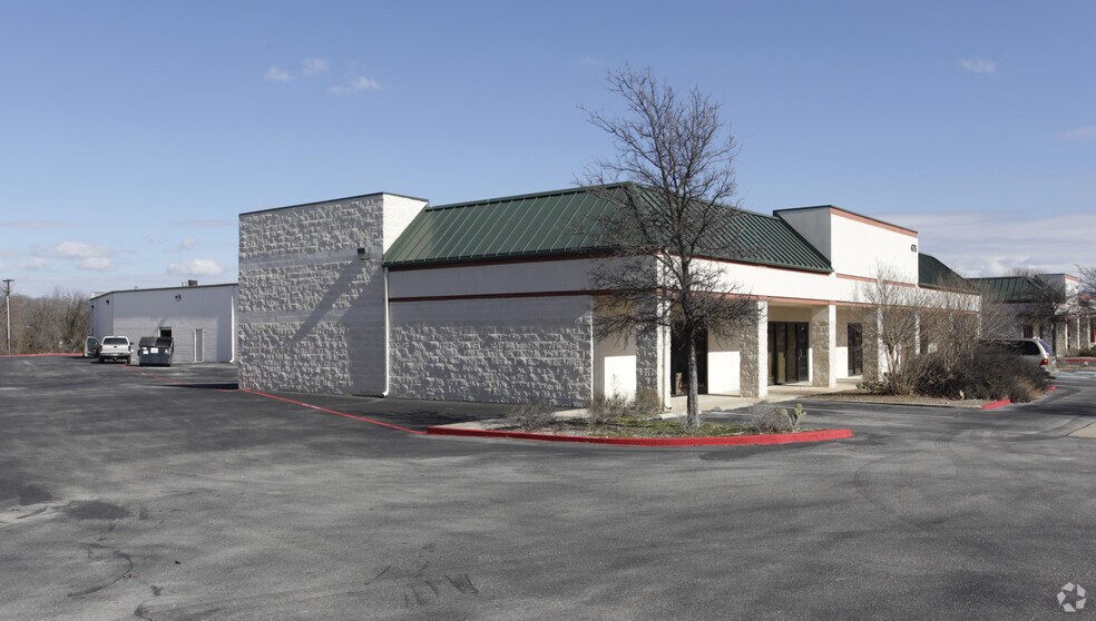 475 Round Rock West Dr, Round Rock, TX à louer - Photo du bâtiment - Image 3 de 6