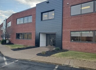 Plus de détails pour 14 Norfolk Ave, South Easton, MA - Local d'activités à louer