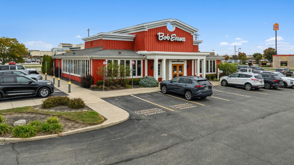 7781 Dudley Dr, West Chester, OH à vendre - Photo du bâtiment - Image 2 de 10