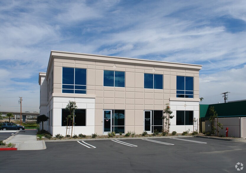 1202 Bristol St, Costa Mesa, CA for lease - Building Photo - Image 2 of 4