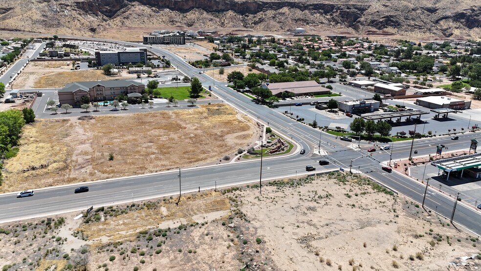 W 500 North & N State Street, La Verkin, UT à louer - Photo du bâtiment - Image 2 de 5