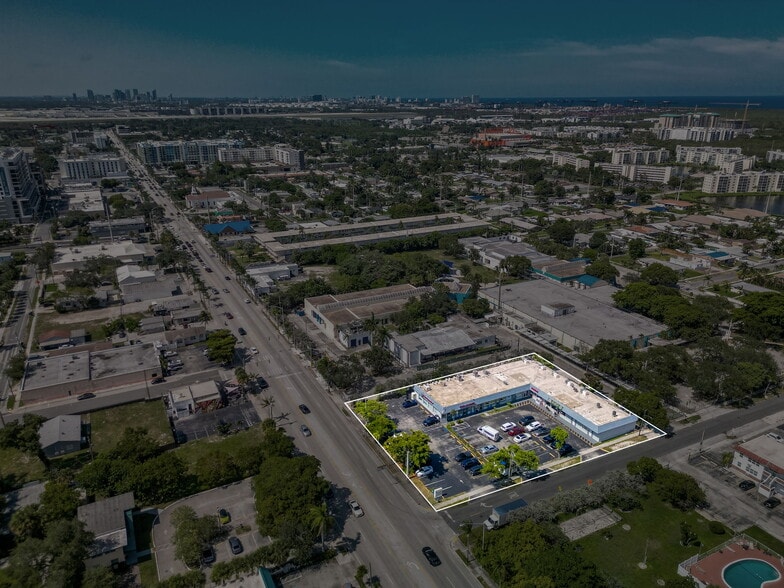 265 S Federal Hwy, Dania Beach, FL for sale - Building Photo - Image 1 of 32