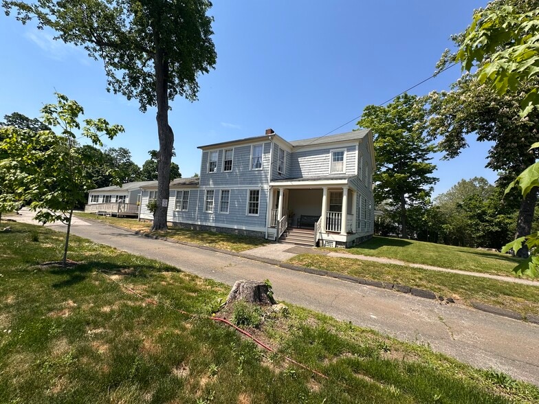 13 Park St, Norwalk, CT à louer - Photo du bâtiment - Image 3 de 4