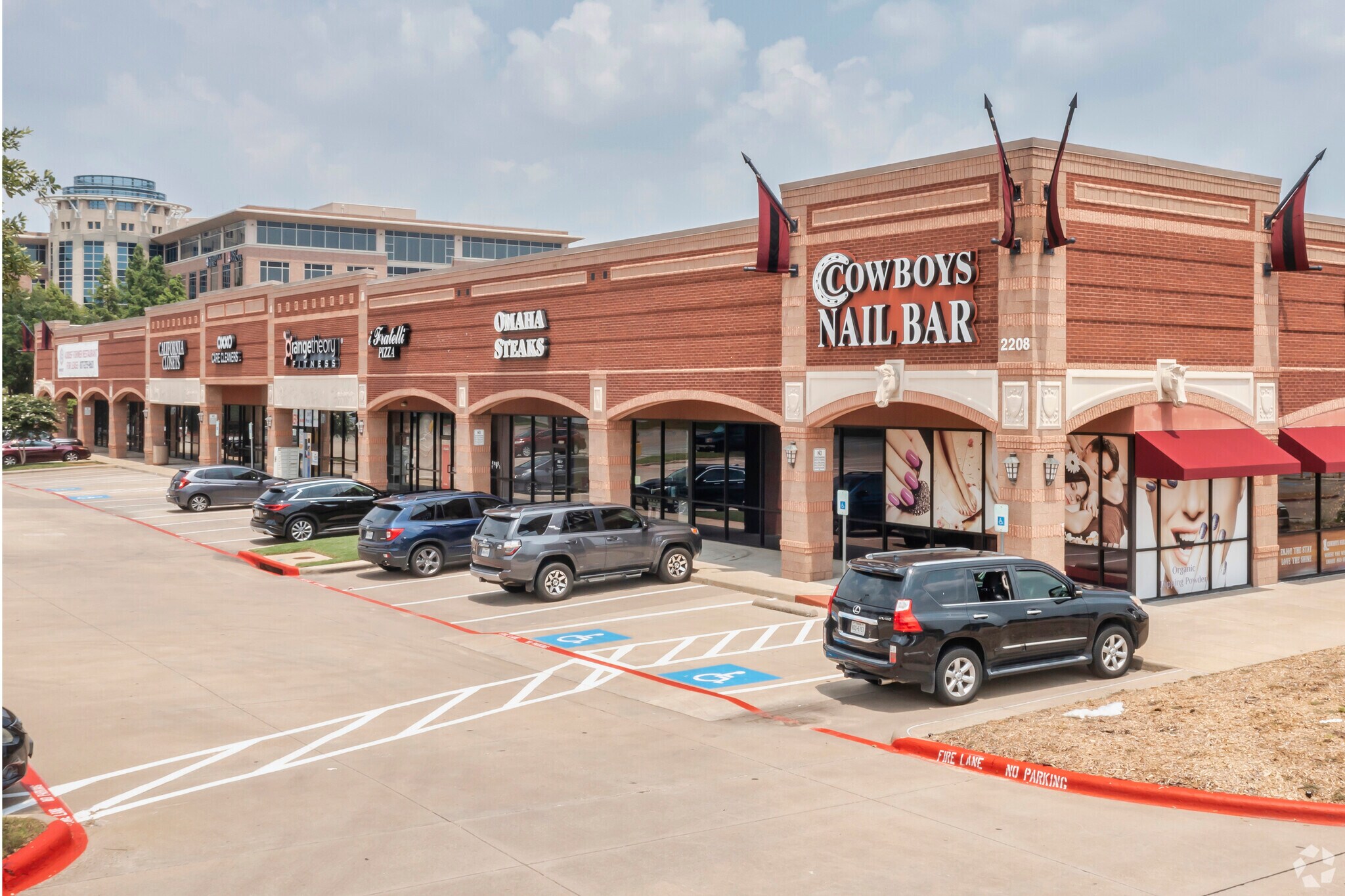 2100-2208 NE Dallas Pky, Plano, TX à louer Photo principale- Image 1 de 15