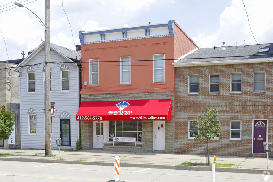 325 W Main St, Carnegie, PA for sale - Primary Photo - Image 1 of 1