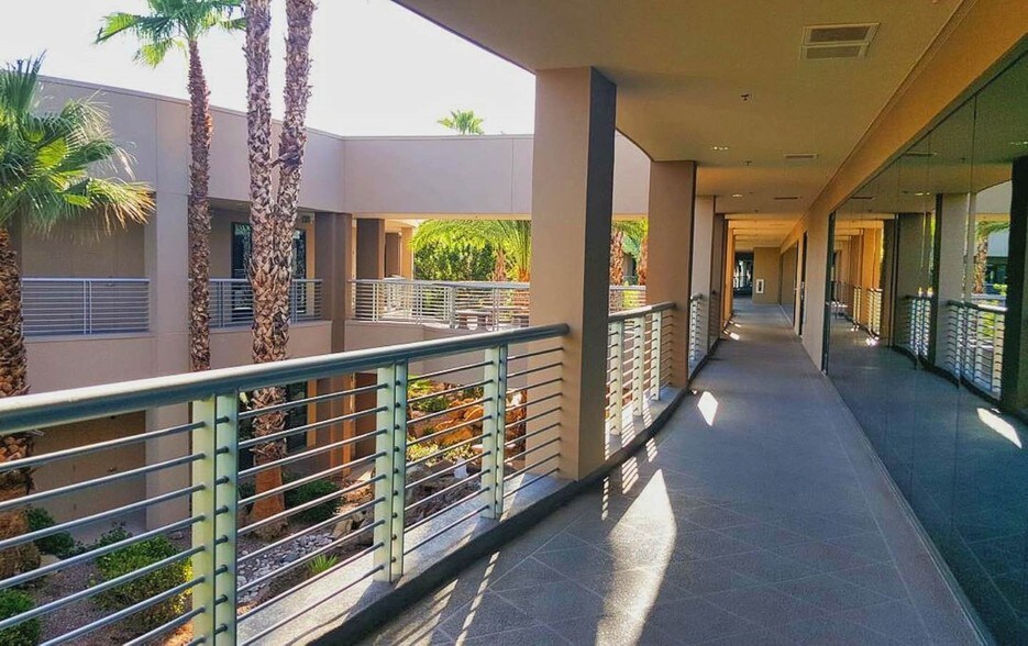 14300 N Northsight Blvd, Scottsdale, AZ à louer - Photo du bâtiment - Image 3 de 25