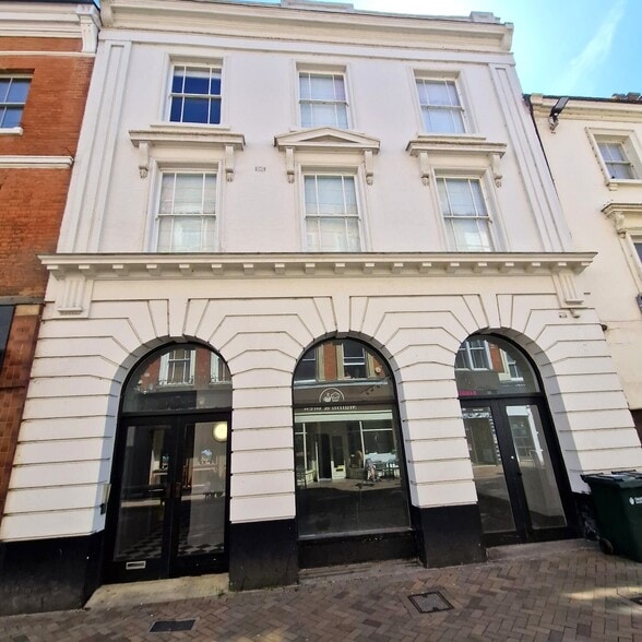 10 High St, Banbury for sale - Building Photo - Image 2 of 14