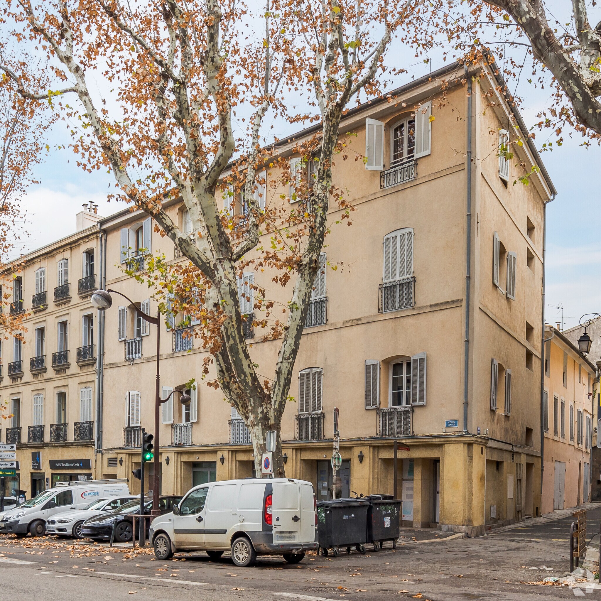 20 Cours Sextius, Aix-en-Provence for lease Primary Photo- Image 1 of 4