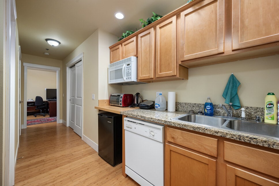 1015 Railroad Ave, Bellingham, WA 98225 - Unité 101 - - Photo intérieure - Image 2 of 7