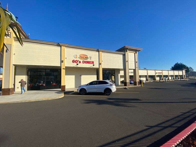 19350-19400 SW Boones Ferry Rd, Tualatin, OR for lease - Building Photo - Image 2 of 3
