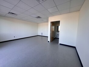 132 Highway 57 N, Little River, SC for lease Interior Photo- Image 2 of 7