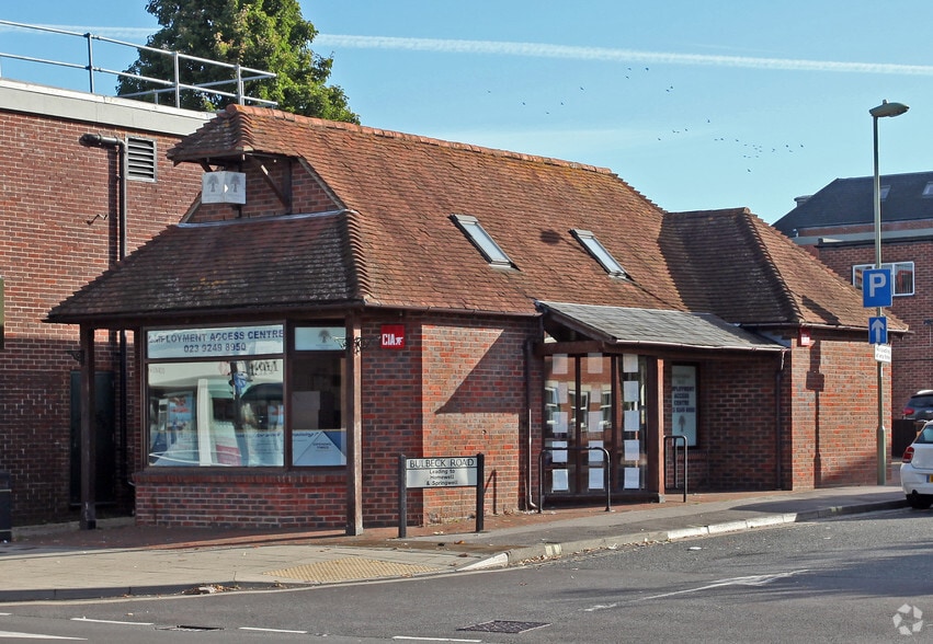 1 Park Rd S, Havant for lease - Building Photo - Image 2 of 2