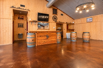 4586 S Highway 281, Mineral Wells, TX for lease Interior Photo- Image 2 of 5