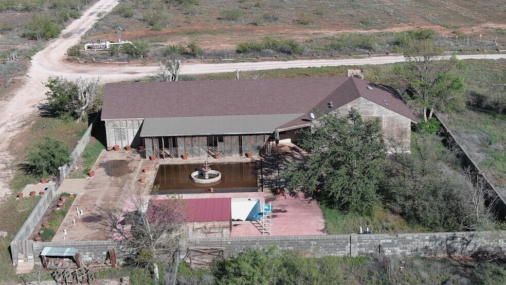 1601 N County Road 1110, Midland, TX à vendre - Photo du bâtiment - Image 3 de 80