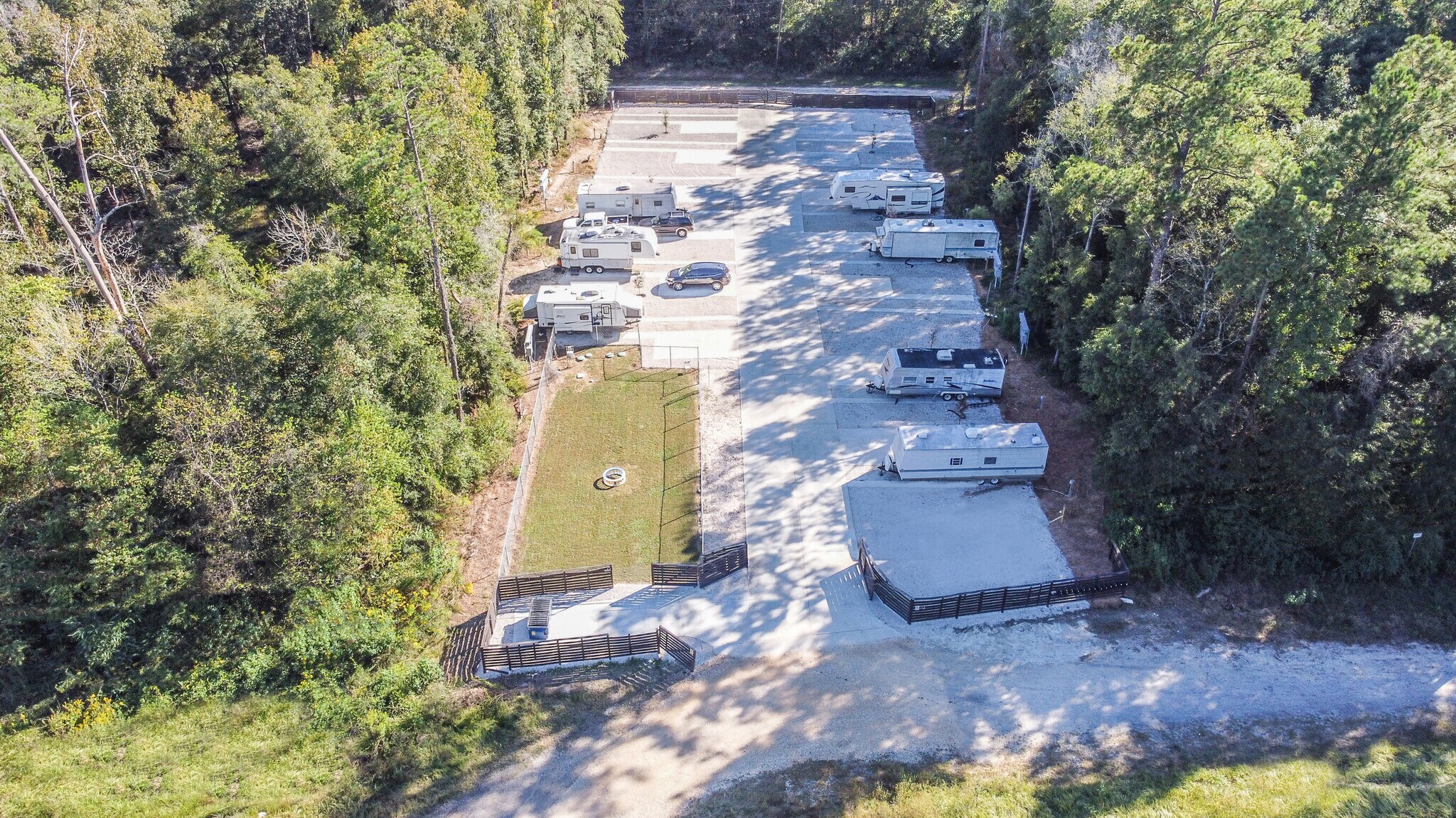 321 FM 2090 Rd E, Splendora, TX à vendre Photo du bâtiment- Image 1 de 1