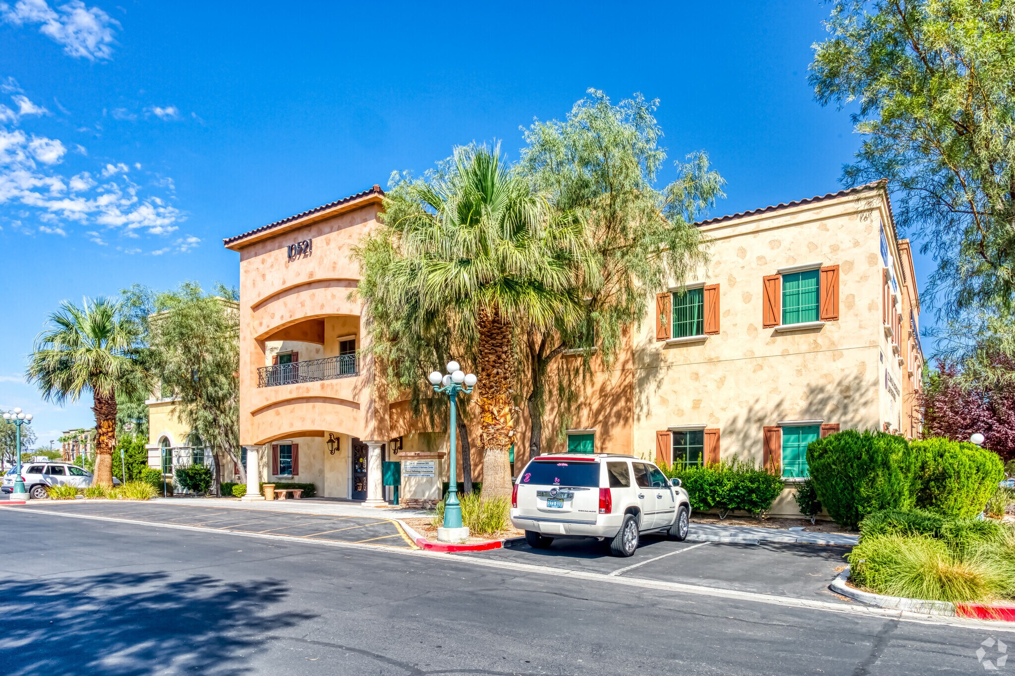 10521 Jeffreys St, Henderson, NV à louer Photo principale- Image 1 de 21